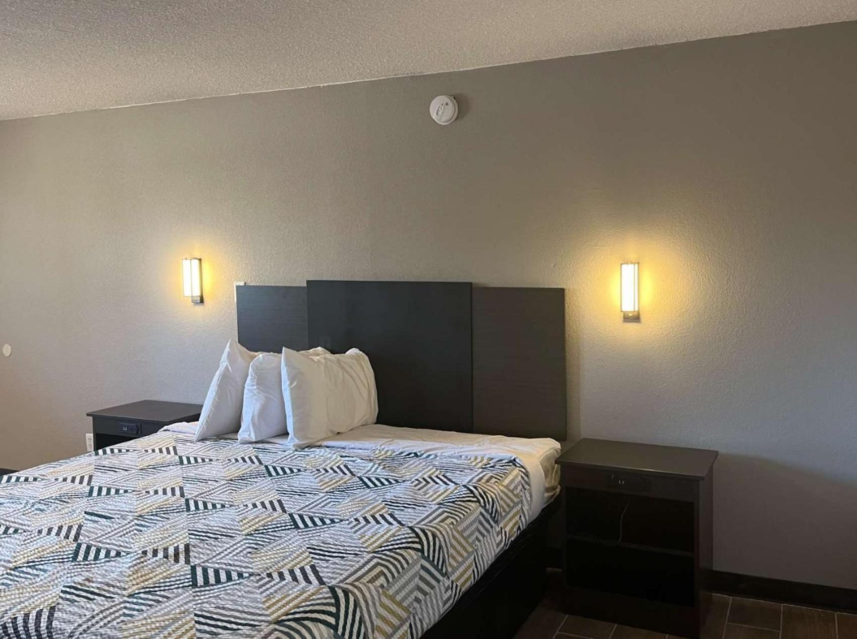 Studio 6 Suites Hurricane, Wv Exterior foto