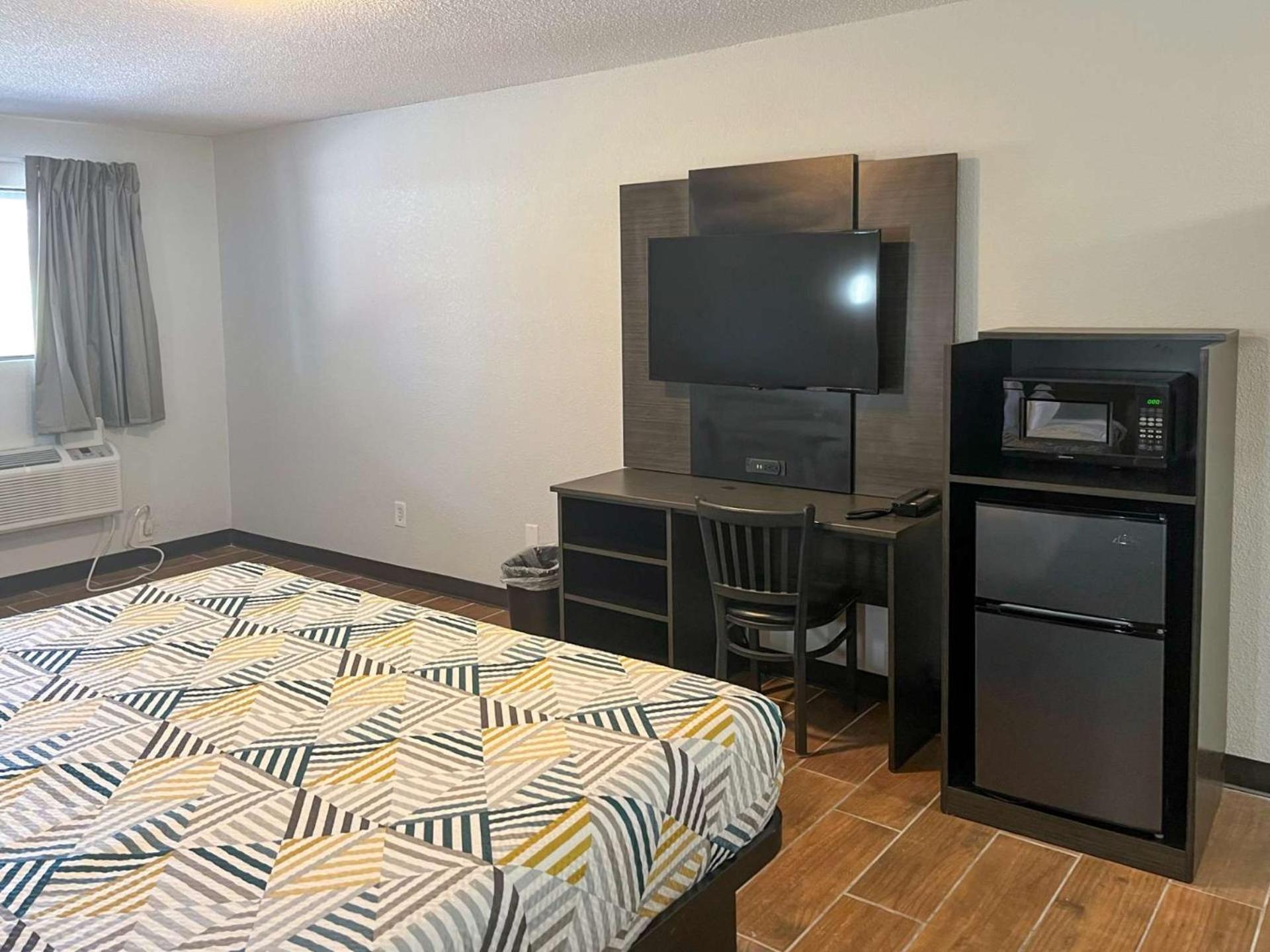 Studio 6 Suites Hurricane, Wv Exterior foto